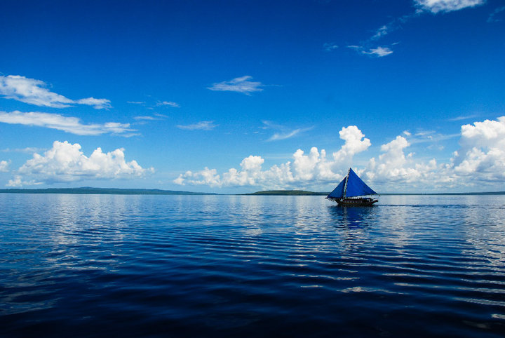Blue boat serene.png